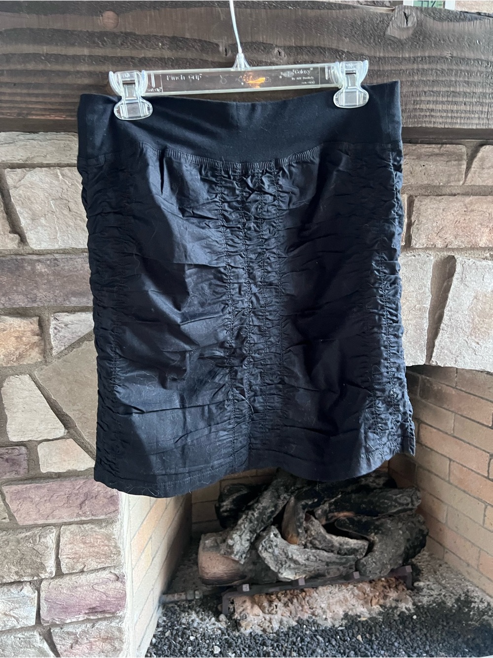 Wearables Black Ruched Women’s Skirt - Classic Pull-On Style Medium